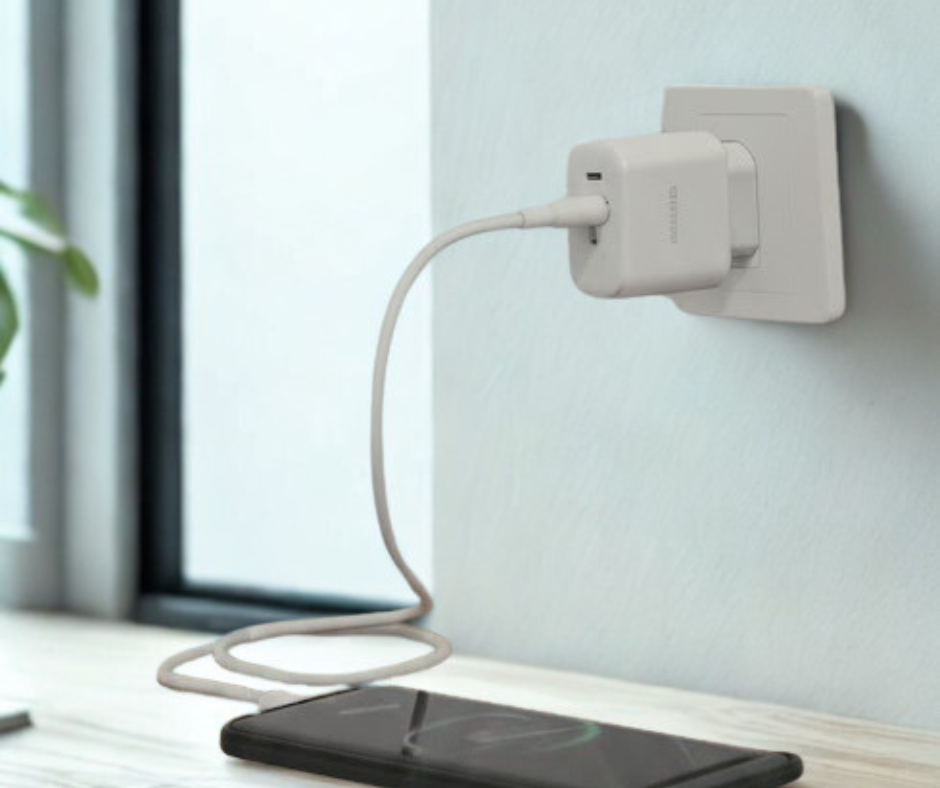 Cargador USB-C+USB-A, carga rápida E13